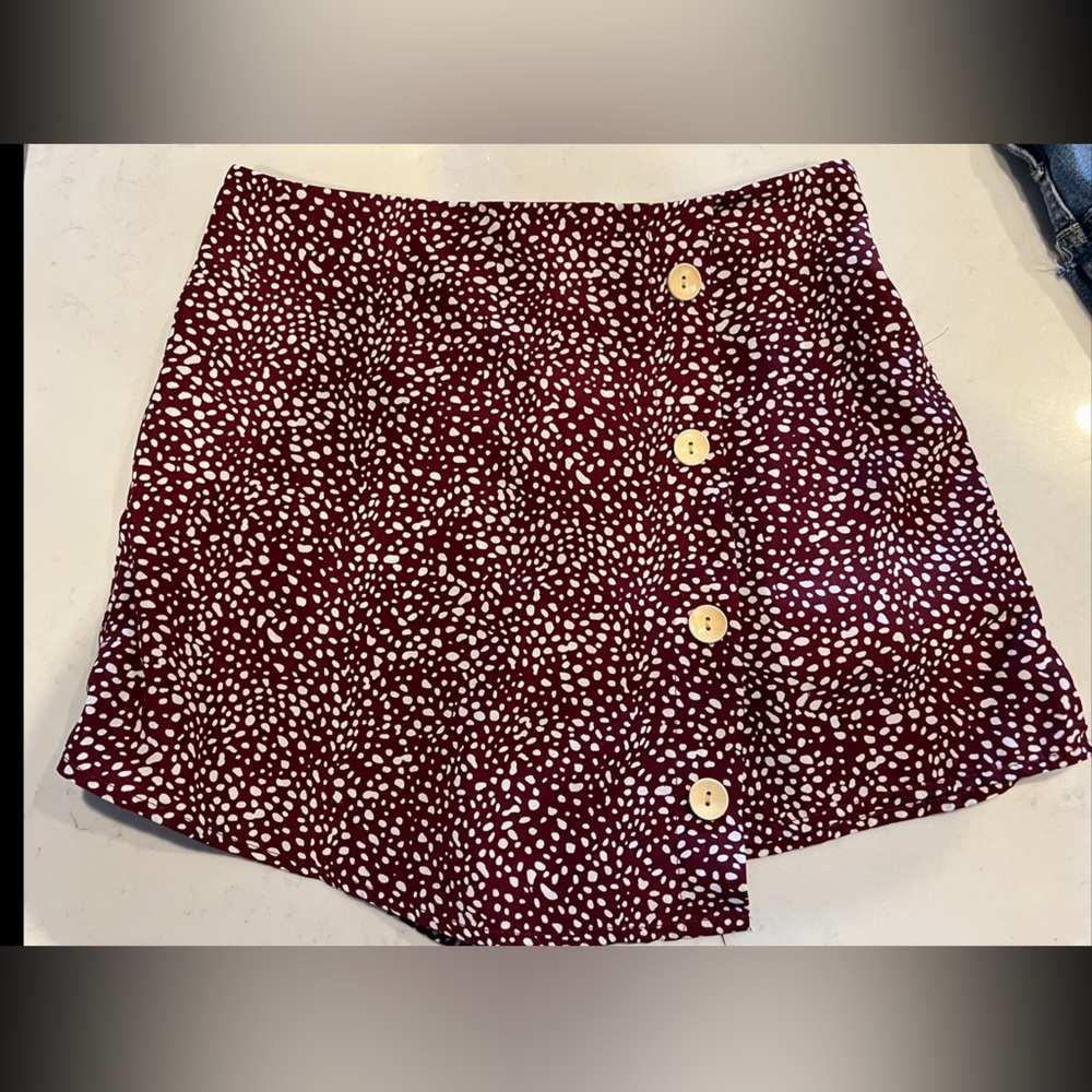 Skort! - Picture 1 of 2